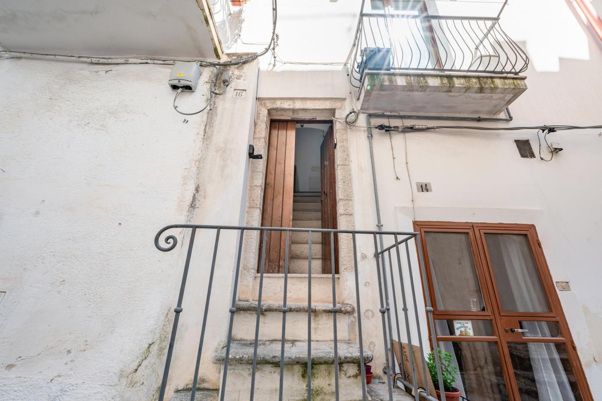 Casa Colombo & Casa Scipione By Rentbeat Hotel Ostuni Ngoại thất bức ảnh